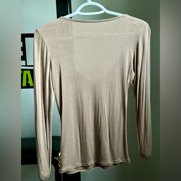 Joah Brown Cinched Long Sleeve Top - Picture 6 of 7